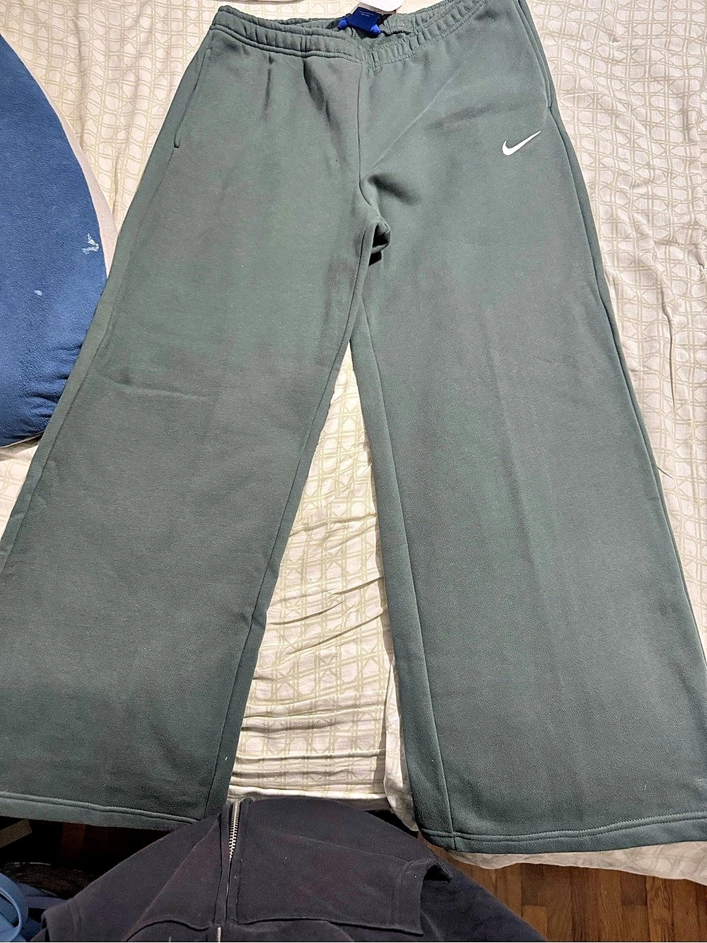 Nike Studio Fleece Medium Weight Women's Mid-Rise Wide-Leg Pants Wide-Leg Pants